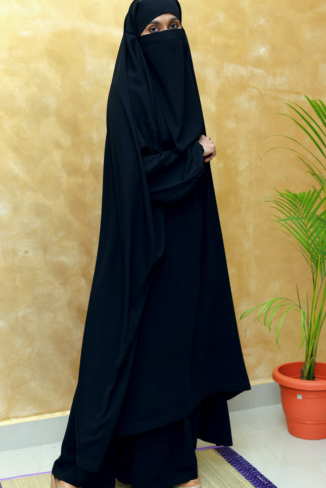 Divine Grace – Black Umrah & Hajj 3-Piece Prayer Set | Sleeved Khimar, Pocket Skirt & Matching Niqab | Korean Nida Fabric