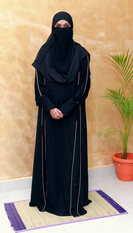 Front‑Slit Sleeve Detail Abaya