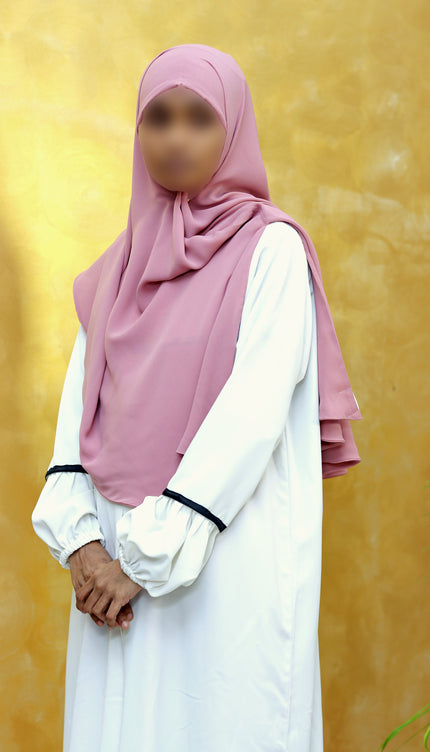 Blush Bloom – Powder Pink Instant Hijab with Zip Closure | Dual-Layer Imported Korean Chiffon | Flowy & Feminine | Malaysian Hijab