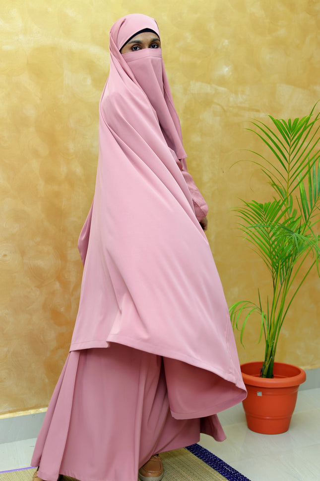 Blush Tranquility – Powder Pink Umrah Prayer 3-Piece Set | Flowing Khimar with Sleeves, Pocket Skirt & Niqab | Soft Korean Nida & Chiffon