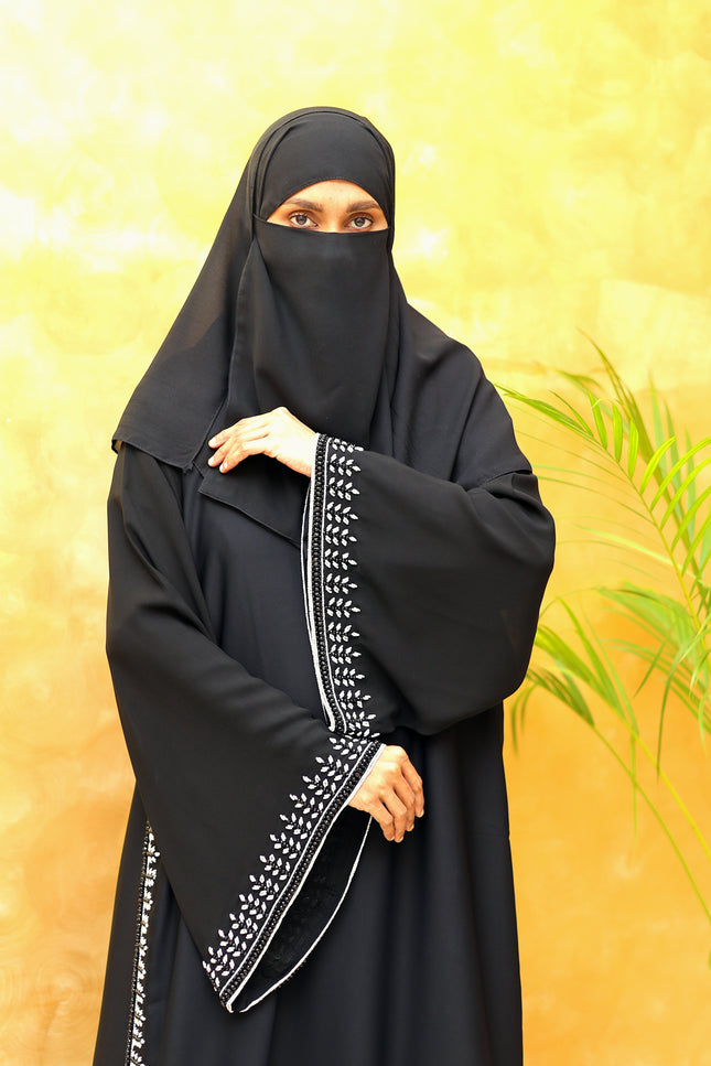 Umbrella-Sleeve Crystal Abaya with Cutdhana | Royal Luxury Nida