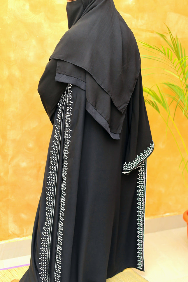 Umbrella-Sleeve Crystal Abaya with Cutdhana | Royal Luxury Nida
