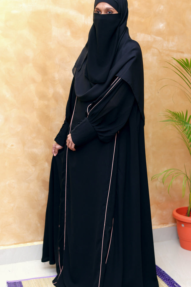Front‑Slit Sleeve Detail Abaya